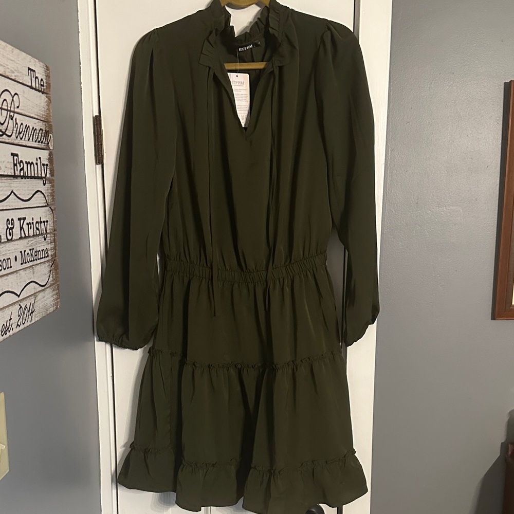 BTFBM Long Sleeve Green Casual Tie Neck Ruffle Tiered A Line Mini Dress, NWT - Picture 7 of 10